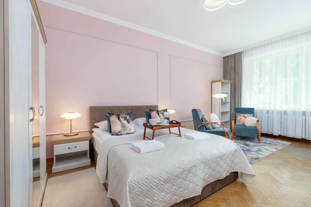 Luxurious & Unique Apartment Mickiewicza Cracow By Renters Prestige คราคูฟ ภายนอก รูปภาพ