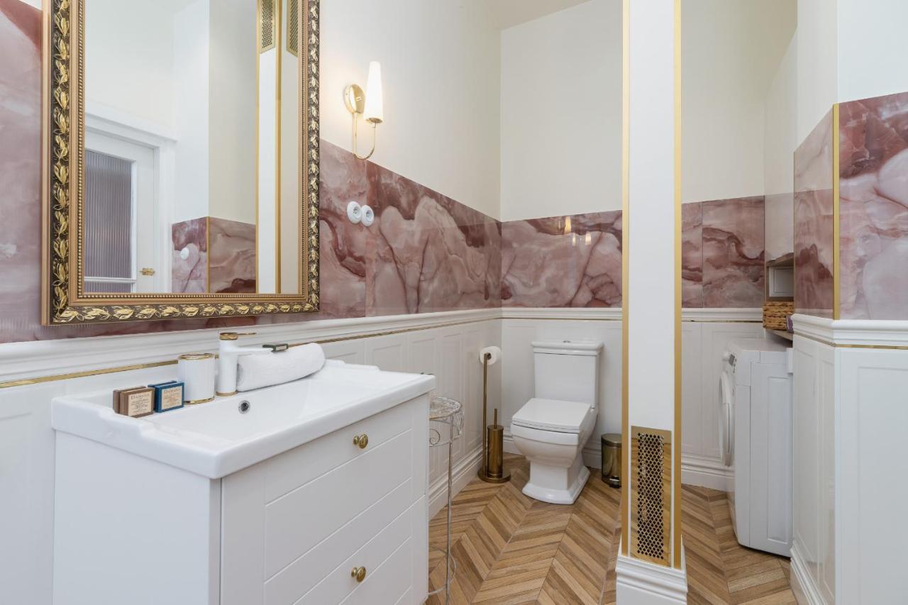 Luxurious & Unique Apartment Mickiewicza Cracow By Renters Prestige คราคูฟ ภายนอก รูปภาพ