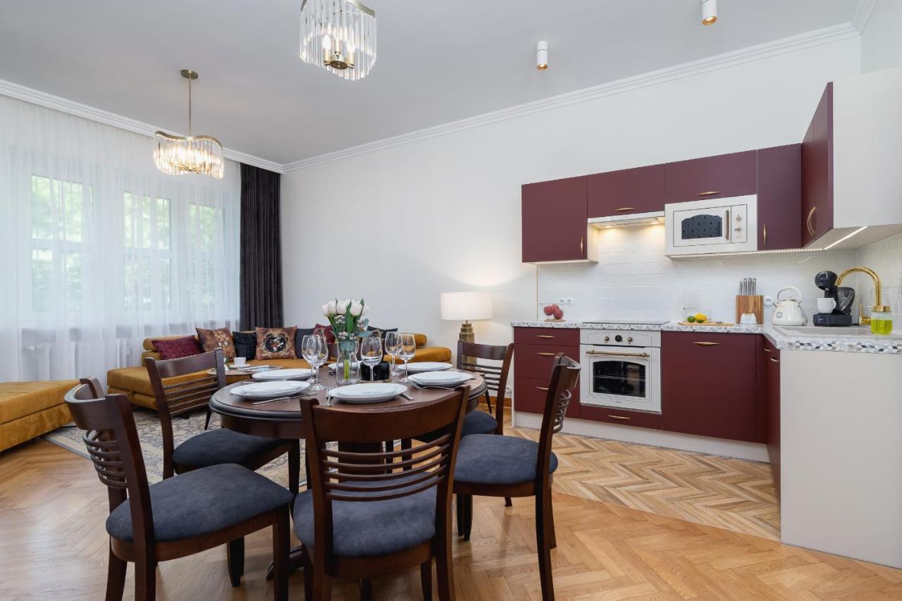 Luxurious & Unique Apartment Mickiewicza Cracow By Renters Prestige คราคูฟ ภายนอก รูปภาพ