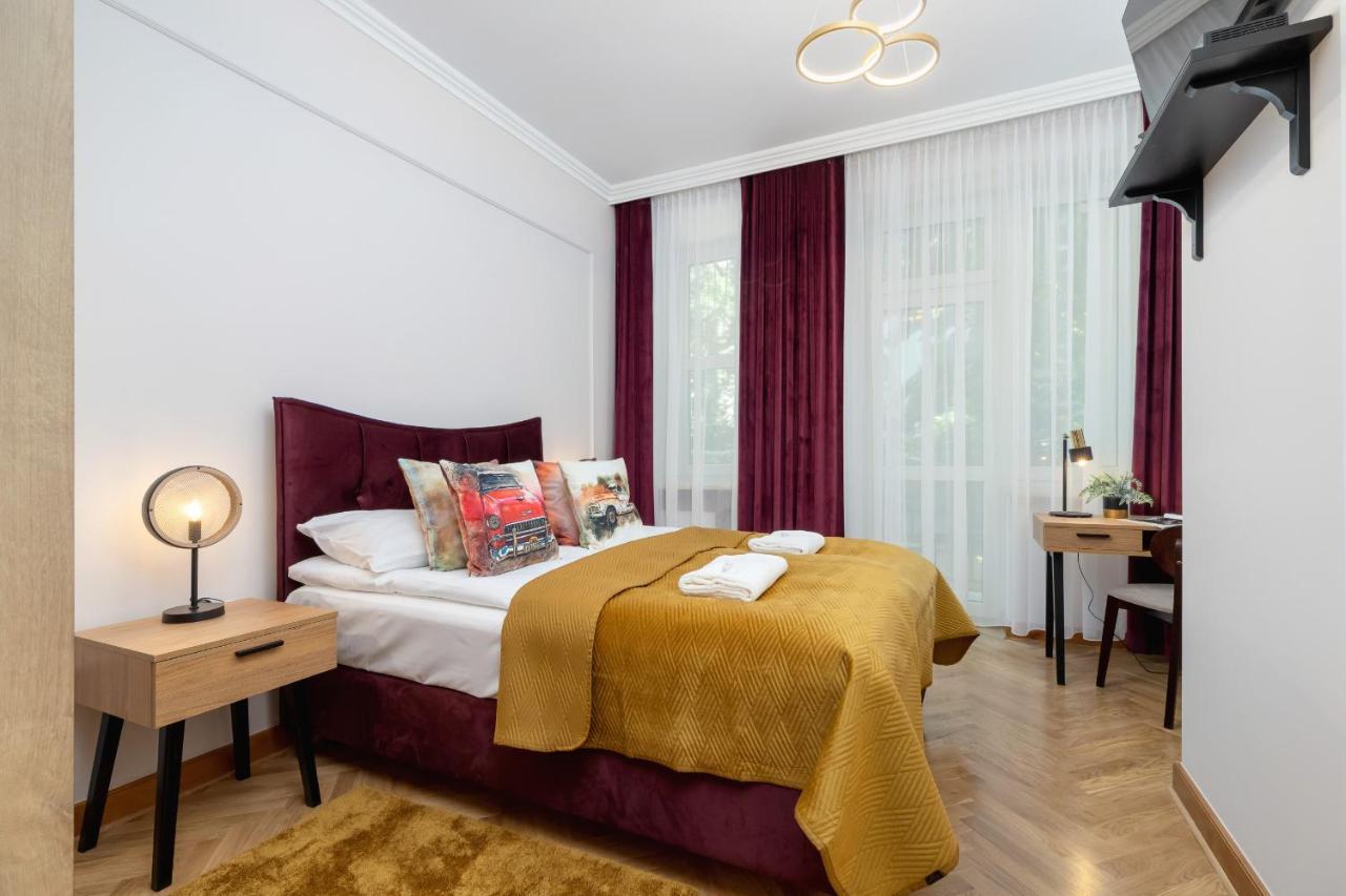 Luxurious & Unique Apartment Mickiewicza Cracow By Renters Prestige คราคูฟ ภายนอก รูปภาพ