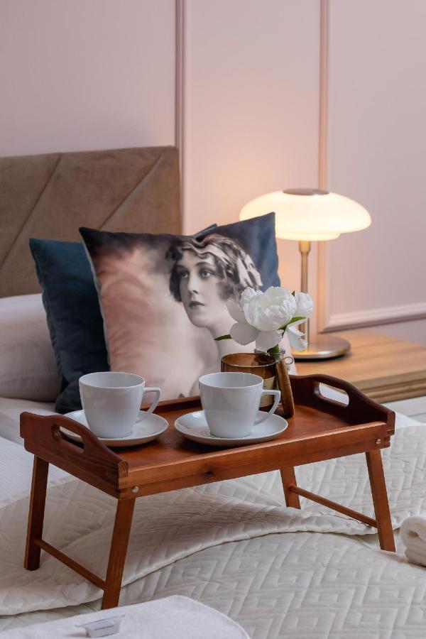 Luxurious & Unique Apartment Mickiewicza Cracow By Renters Prestige คราคูฟ ภายนอก รูปภาพ