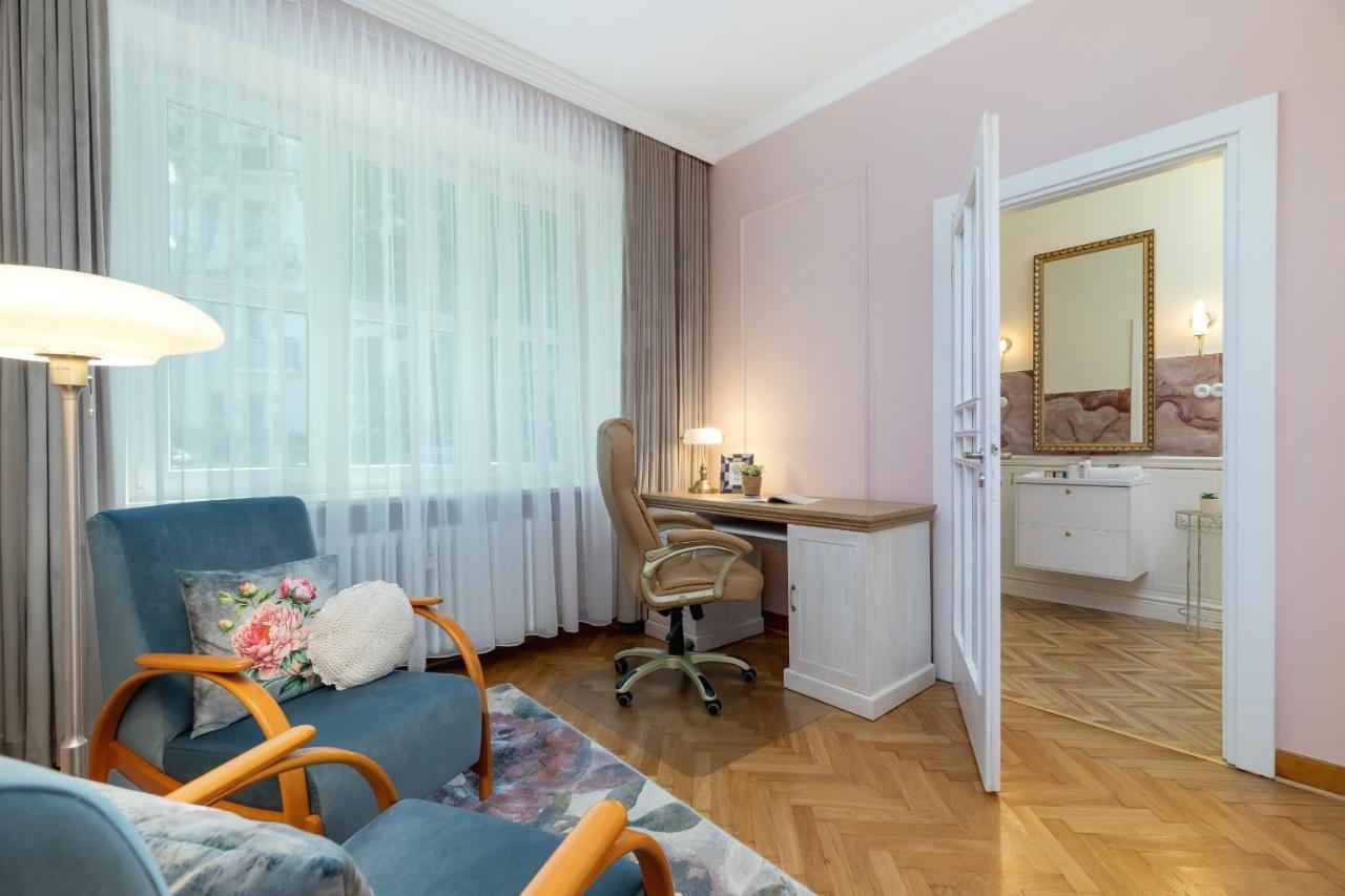 Luxurious & Unique Apartment Mickiewicza Cracow By Renters Prestige คราคูฟ ภายนอก รูปภาพ