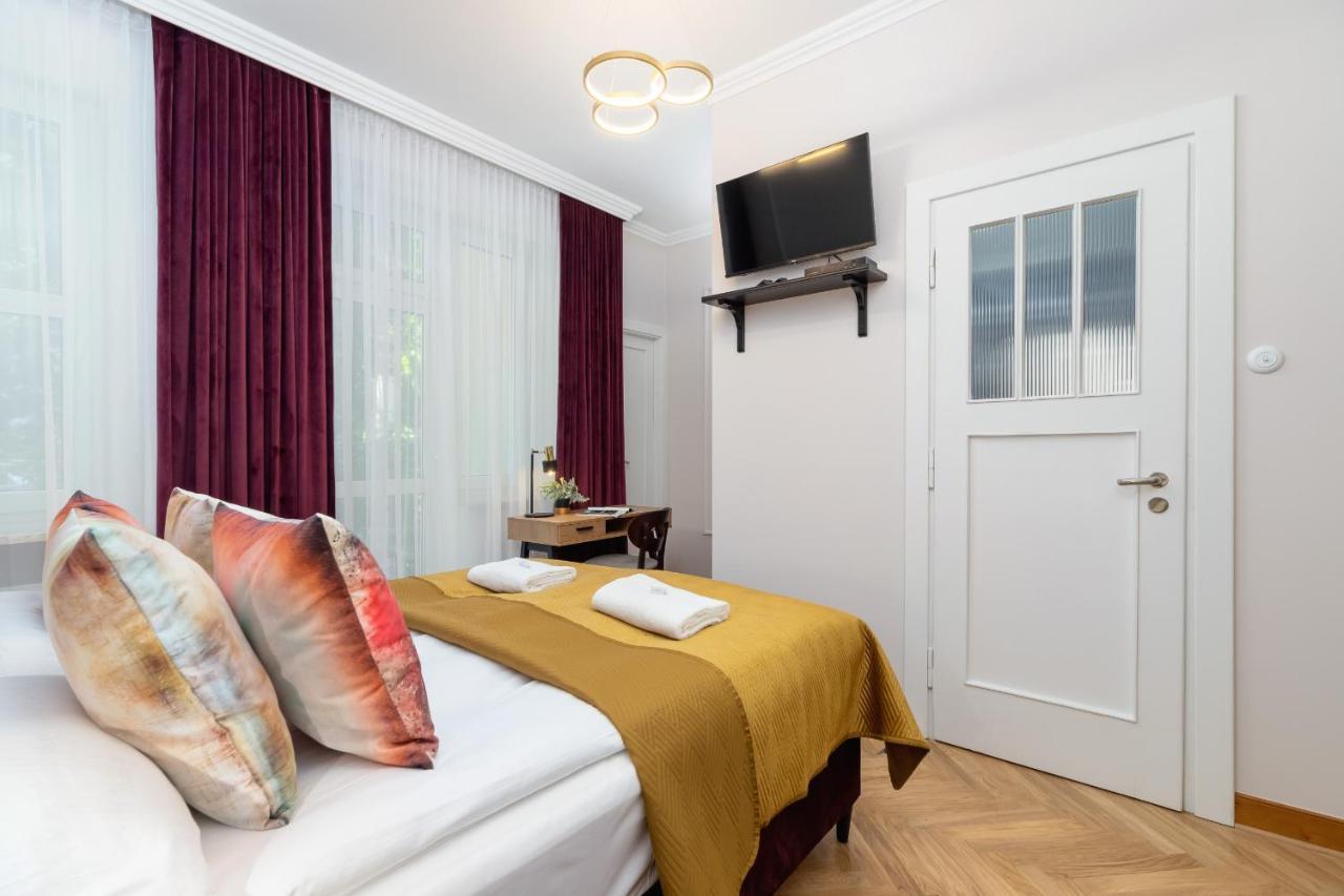 Luxurious & Unique Apartment Mickiewicza Cracow By Renters Prestige คราคูฟ ภายนอก รูปภาพ
